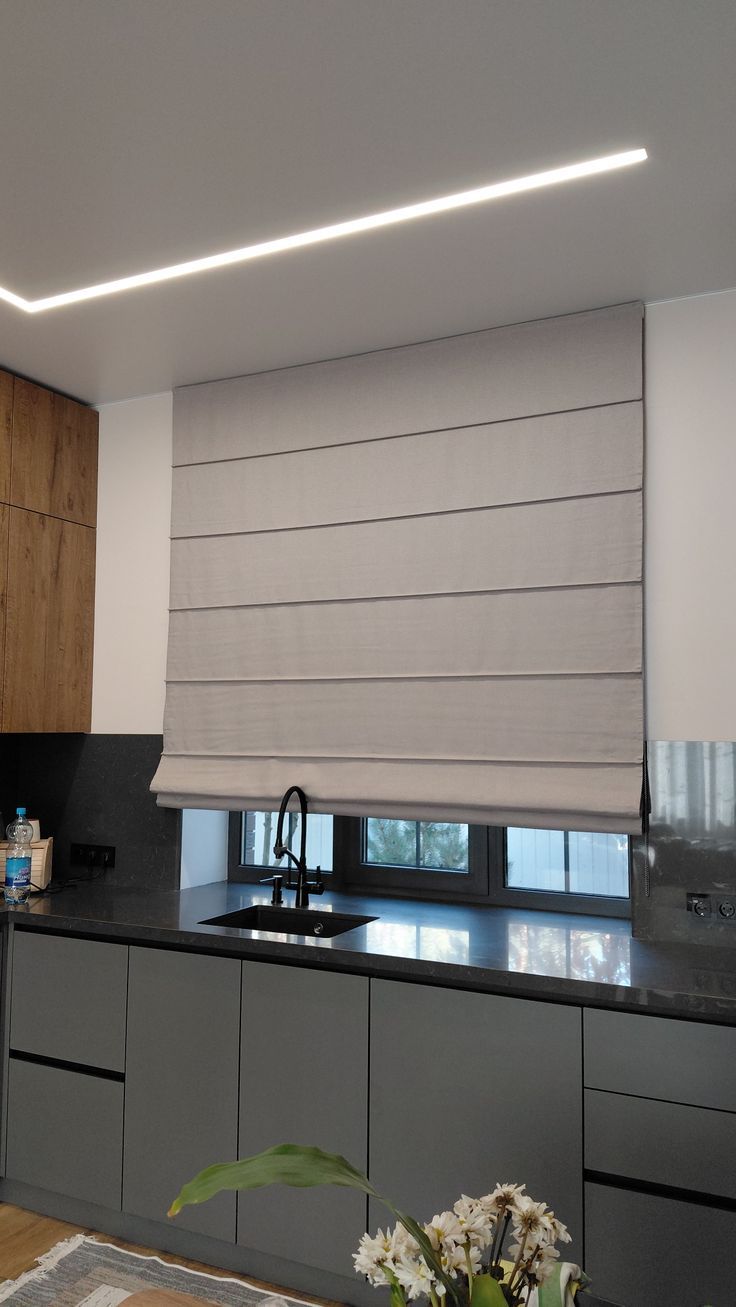 Roman Blinds project 86